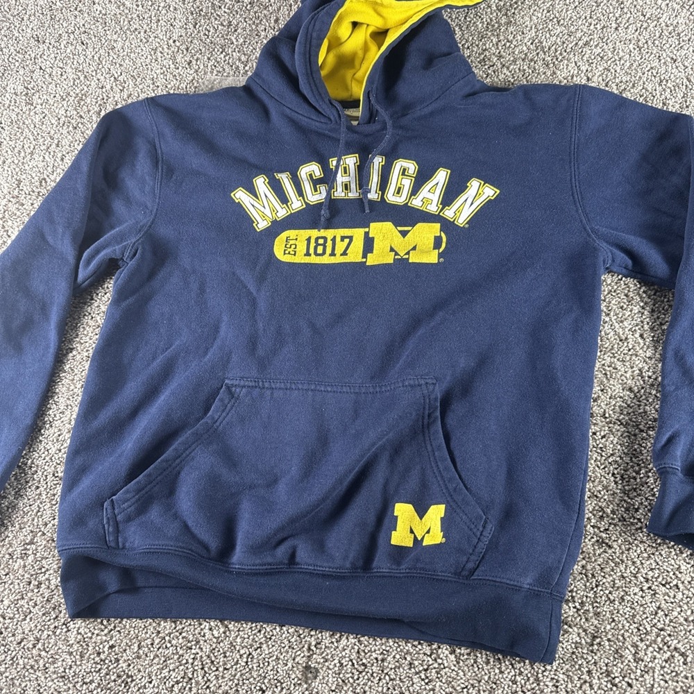 Michigan Pro Edge Hoodie Size M Mens